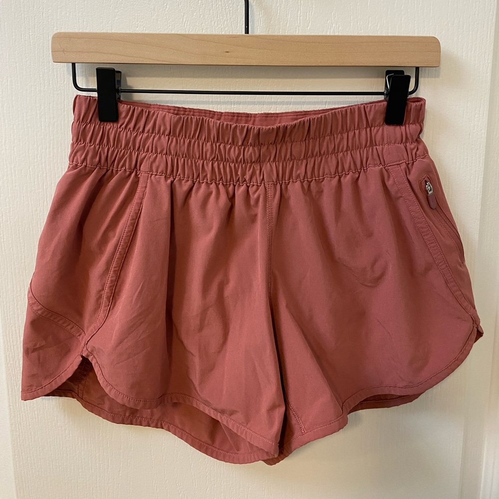 Lululemon Tracker Short V 4” Cherry Tint